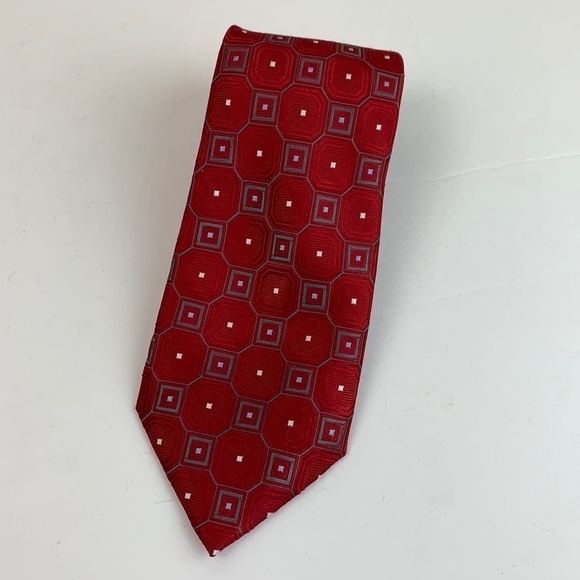 Bugatti silk tie geometric pattern deep red, silver gray, white 4” x 61.5”, EUC - Picture 1 of 4